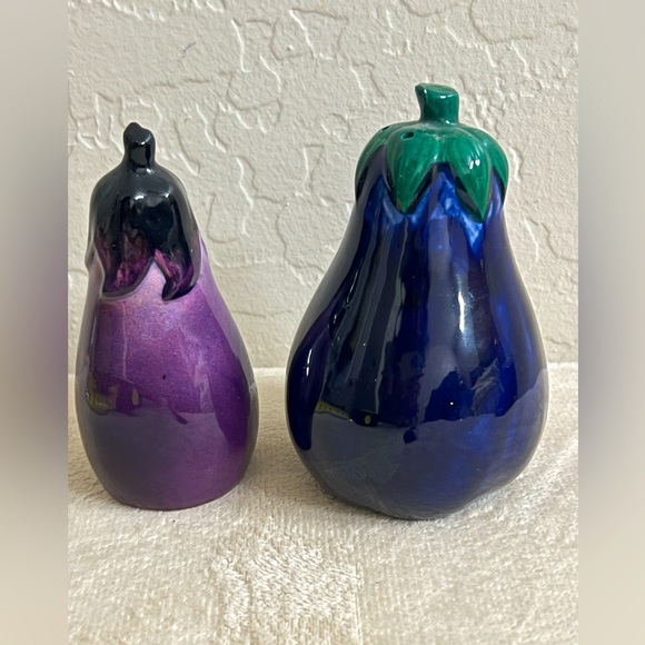 2 Eggplant salt and pepper shakers. vintage Japan embossed, Fitz and Floyd Retro - Picture 1 of 6